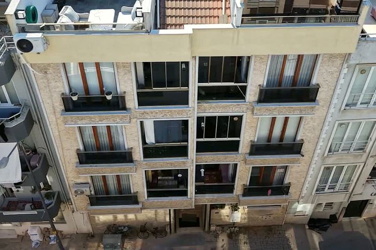 Çevik Apartmanı